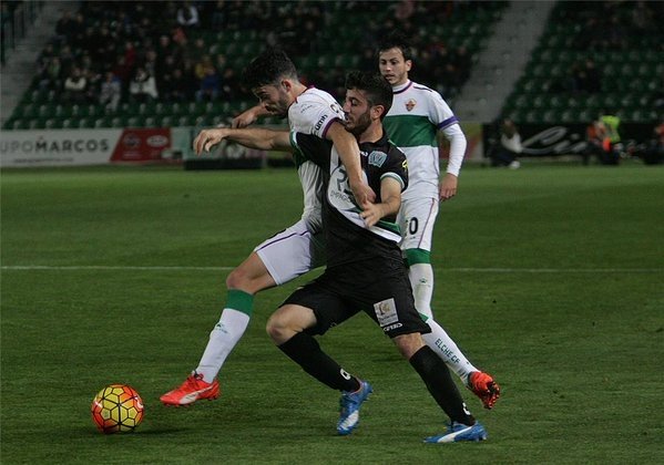 Elche y Córdoba quieren consolidarse en la parte alta de la clasificación. EFE/Archivo