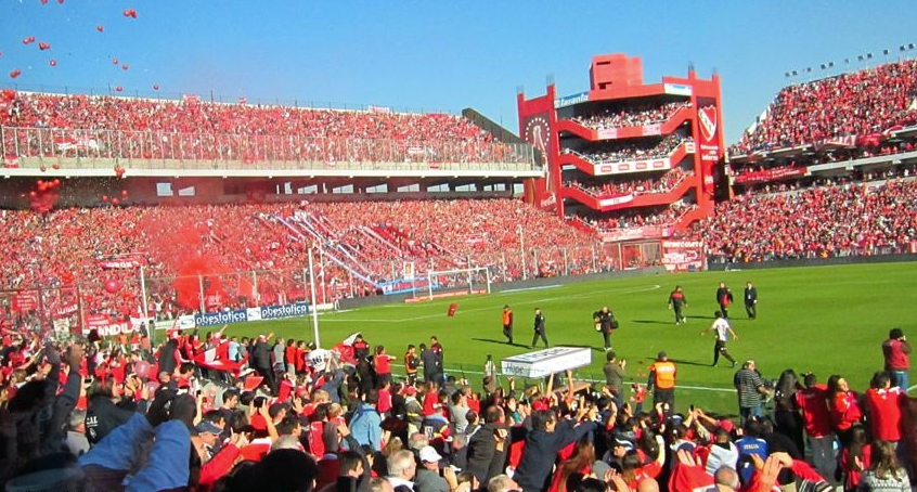 How to get to Estadio Libertadores de América (Club Atlético Independiente)  in Avellaneda by Colectivo, Train or Subte?