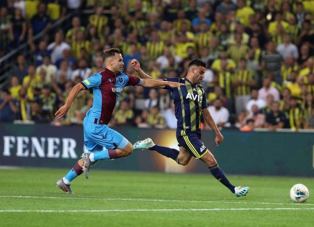 El Trabzonspor baja de las nubes al Fenerbahçe. FenerbahçeSK
