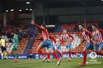 El Lugo venció 2-0 al Almería. LaLiga