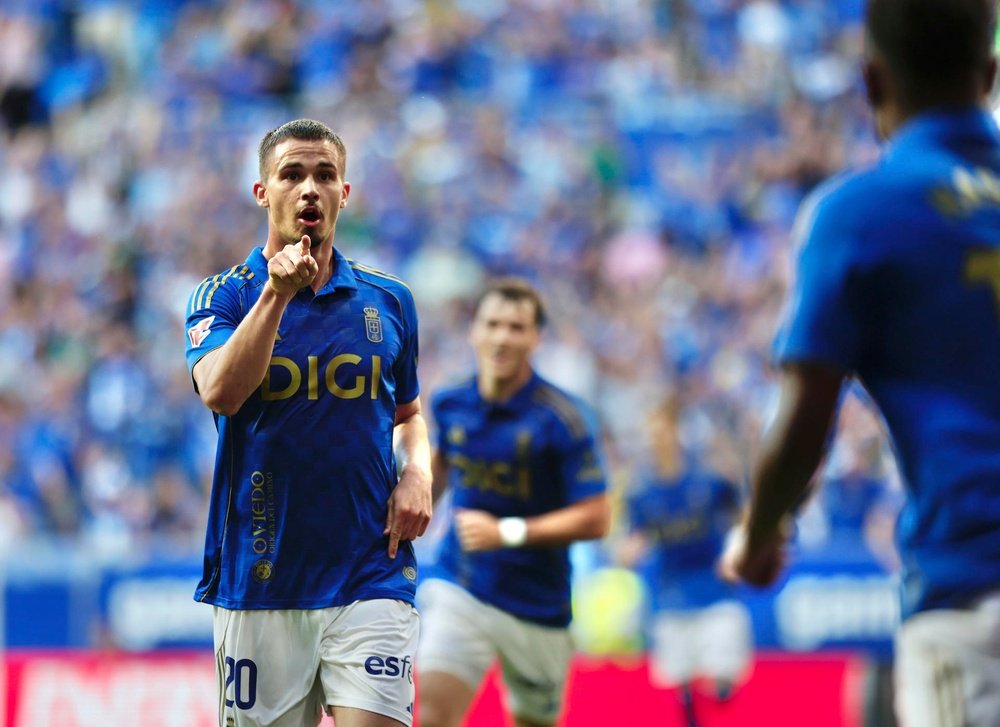 El Oviedo ganó por la mínima a la Real Sociedad. EFE