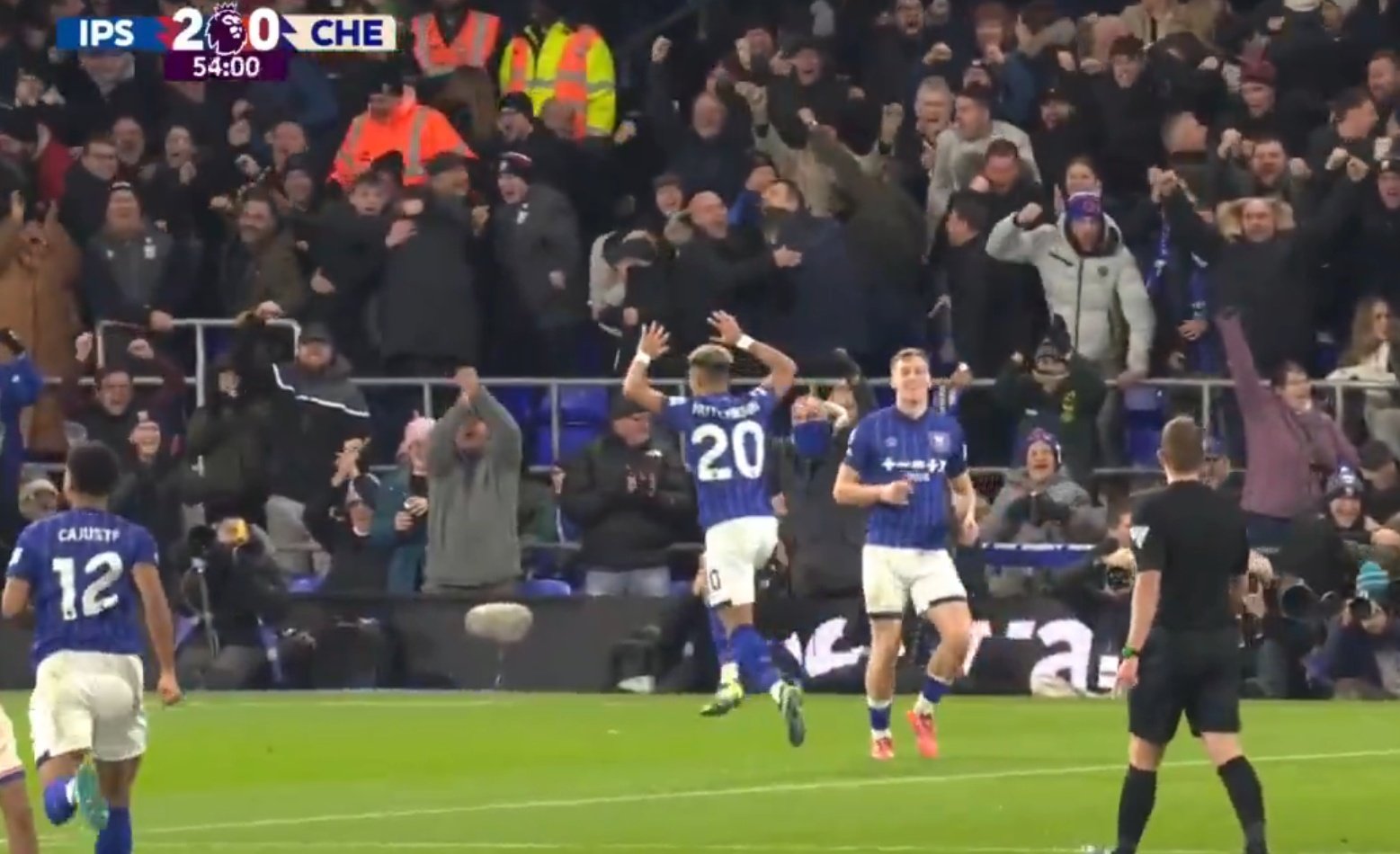 El Ipswich venció por 2-0 al Chelsea. Captura/DAZN