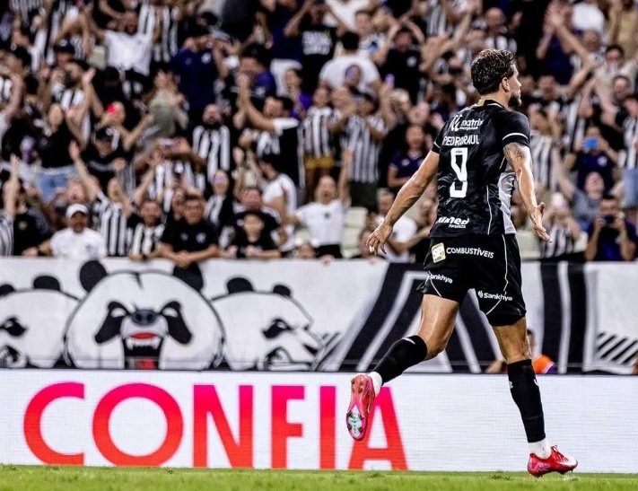 Brasil ya tiene revelación: Pedro Raul Garay, el '9' de Ceará. Instagram/pedroraulgaray
