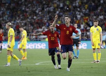 La Selección Española dio una auténtica exhibición ante Ucrania (5-1) y certificó su pase a la final del Europeo Sub 21. 'La Rojita' demostró su madurez futbolística y tuvo la templanza y nervio necesaria para aplastar a su rival.