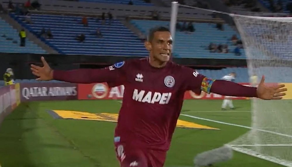 Lanús venció por 0-1 ante Wanderers Montevideo. Twitter/Sudamericana