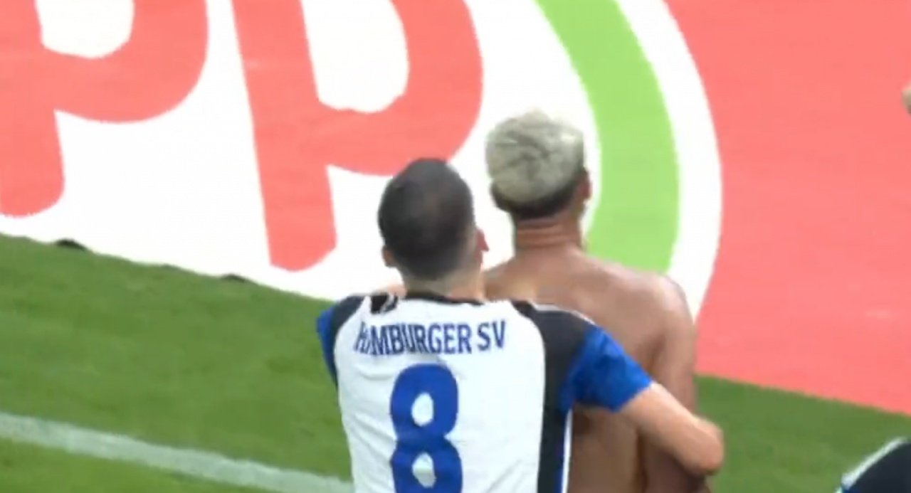 El Hamburgo venció por 5-3 al Schalke 04.  Captura/SkySport