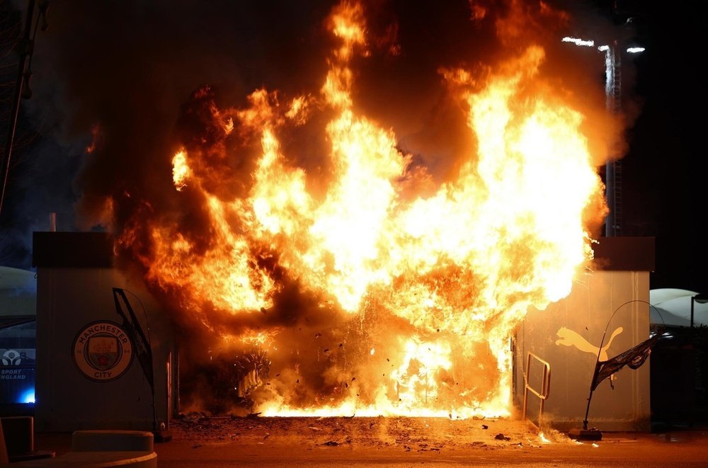 ¡Evacuan el Etihad por un incendio antes del City-Brujas! EFE/Adam Vaughan