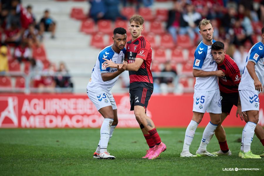 Mirandés y Tenerife abrazan el empate