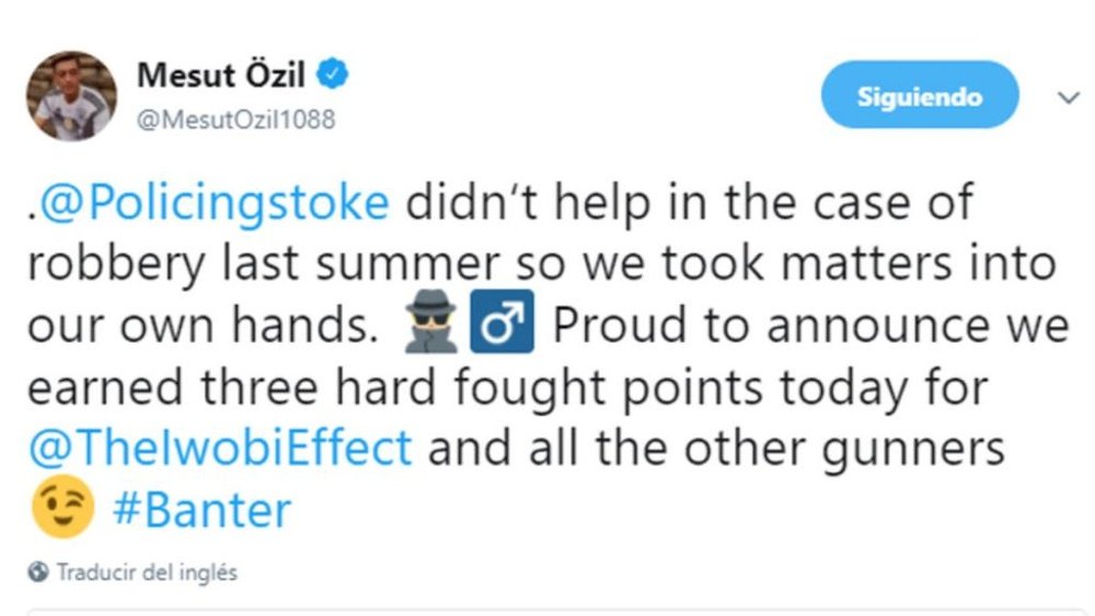 Özil contestó tras la victoria del Arsenal ante el Stoke. @MesutOzil1088