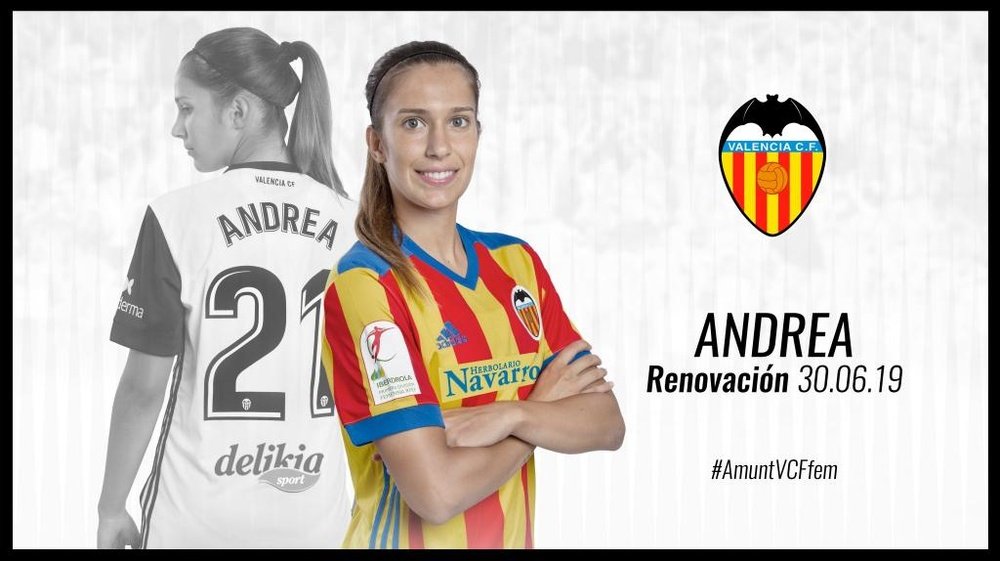 Andrea firma una temporada más con el Valencia. ValenciaCFFemenino