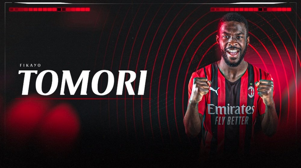 Milan officialise Tomori, qui signe jusqu'en 2025. ACMilan