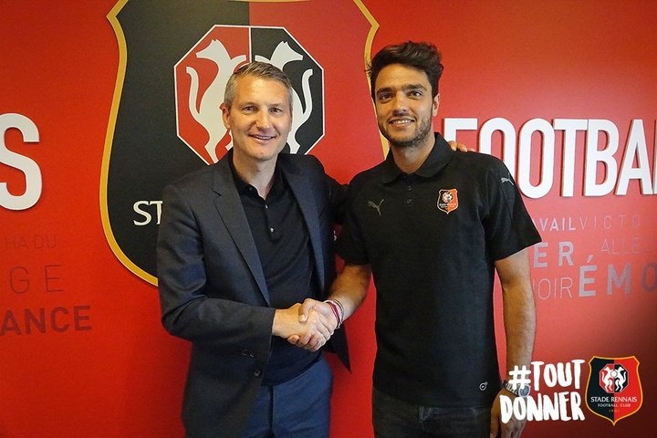 Grenier firma con el Rennes hasta 2021