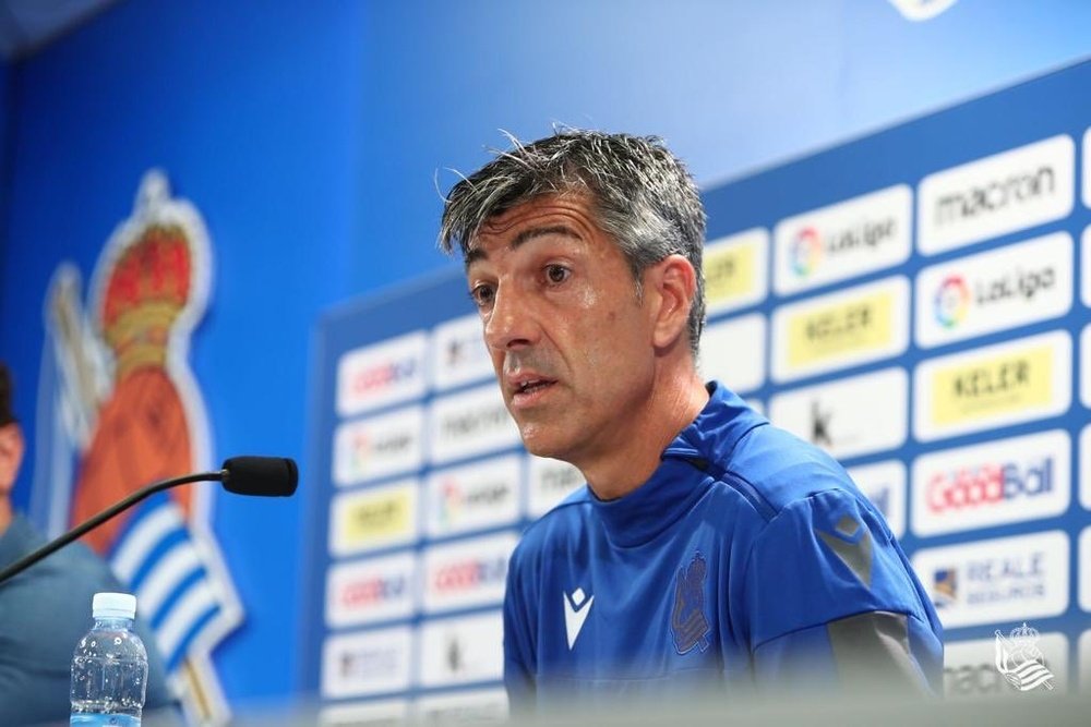 Imanol elogió el papel de los ex realistas en Osasuna. Twitter/RealSociedad