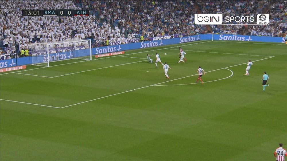 Williams kept his cool to dink the ball over Navas and into the net. Screenshot/beINSports