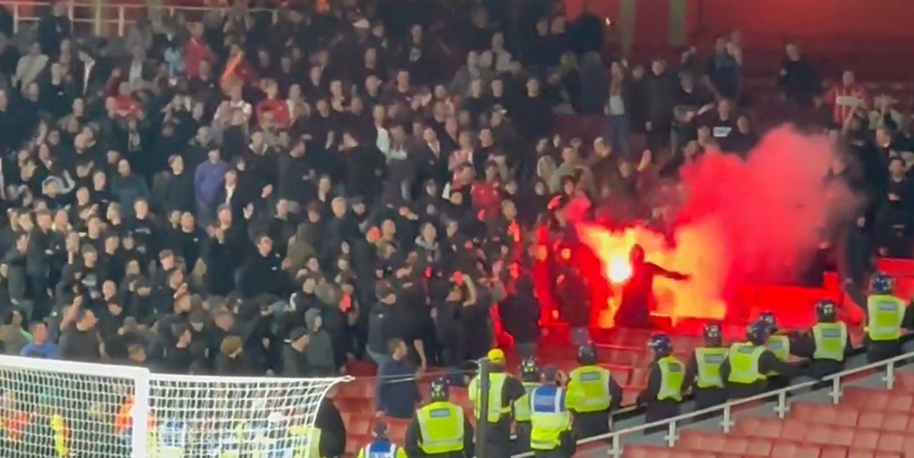 PSV were fined €40,000. Twitter/@TomCantonMedia