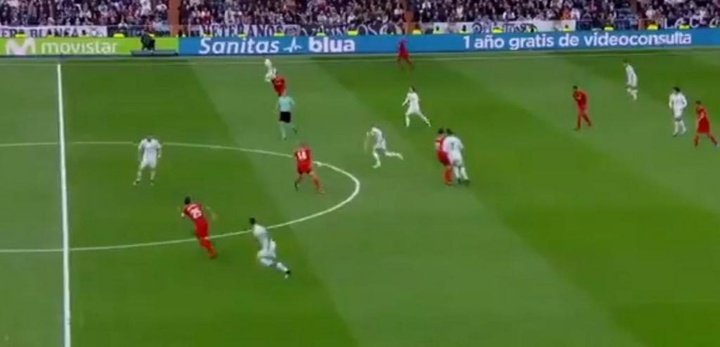 Real Madrid blew Sevilla away with a superb breakaway goal