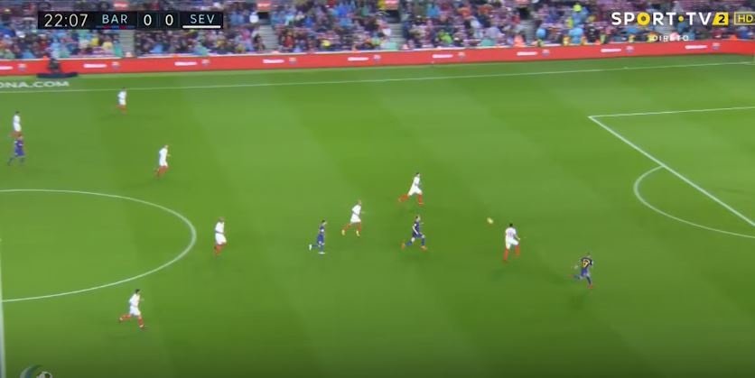 Alcacer made no mistake after Escudero's mistake. SportTV2