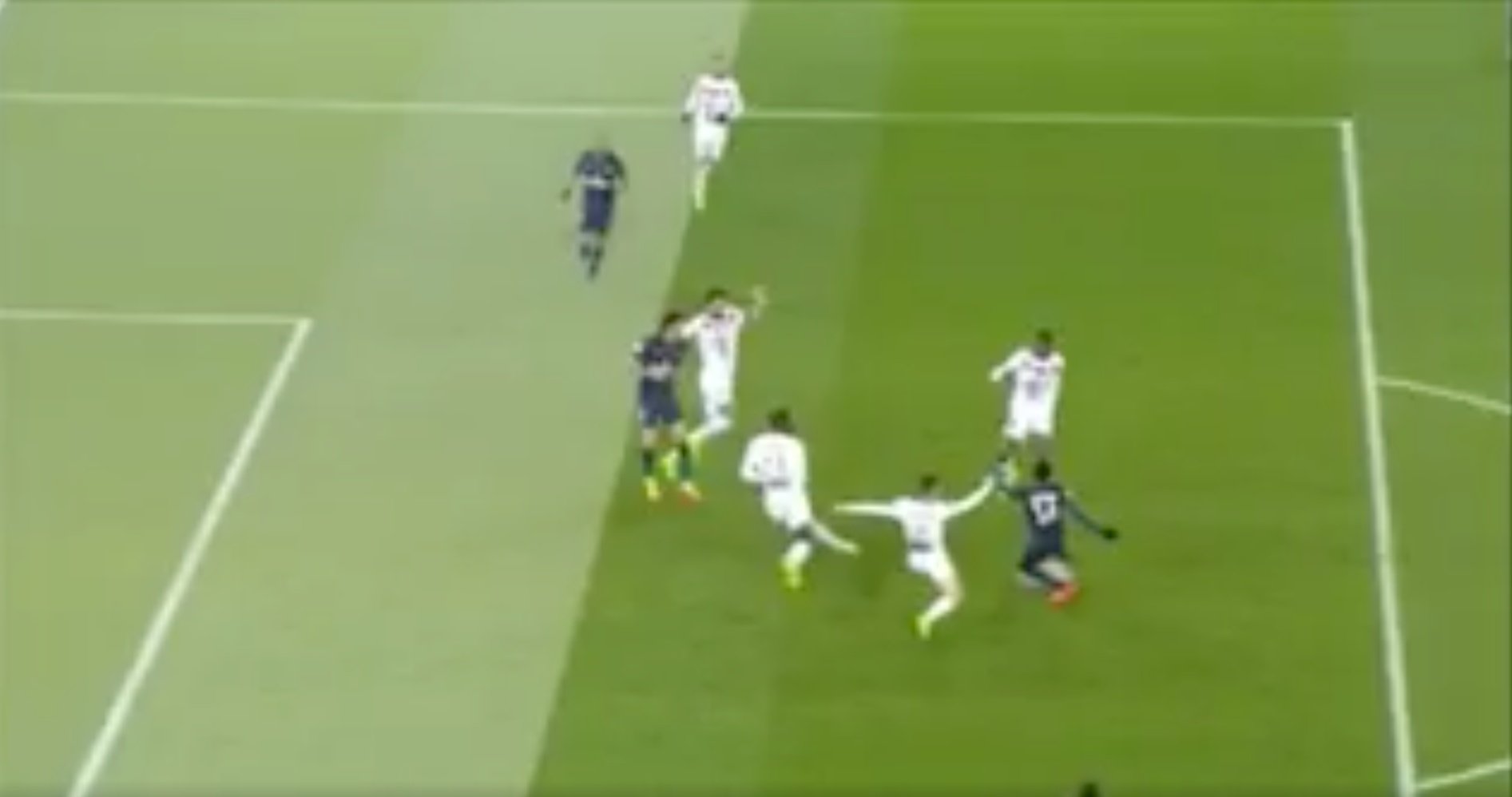 Lucas Moura revoluciona Francia con un gol en flagrante posición ilegal