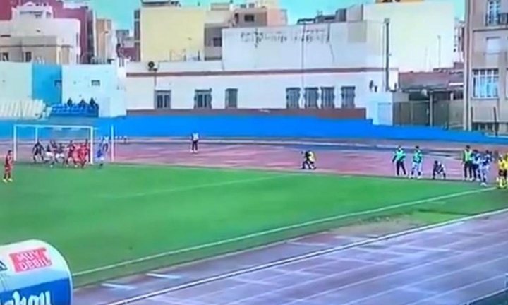 La magia del fútbol humilde: ¡gol olímpico en Melilla!