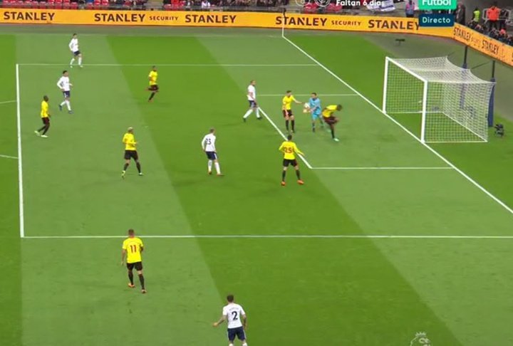 El gol más fácil del Tottenham: ¡menuda cantada de Karnezis!