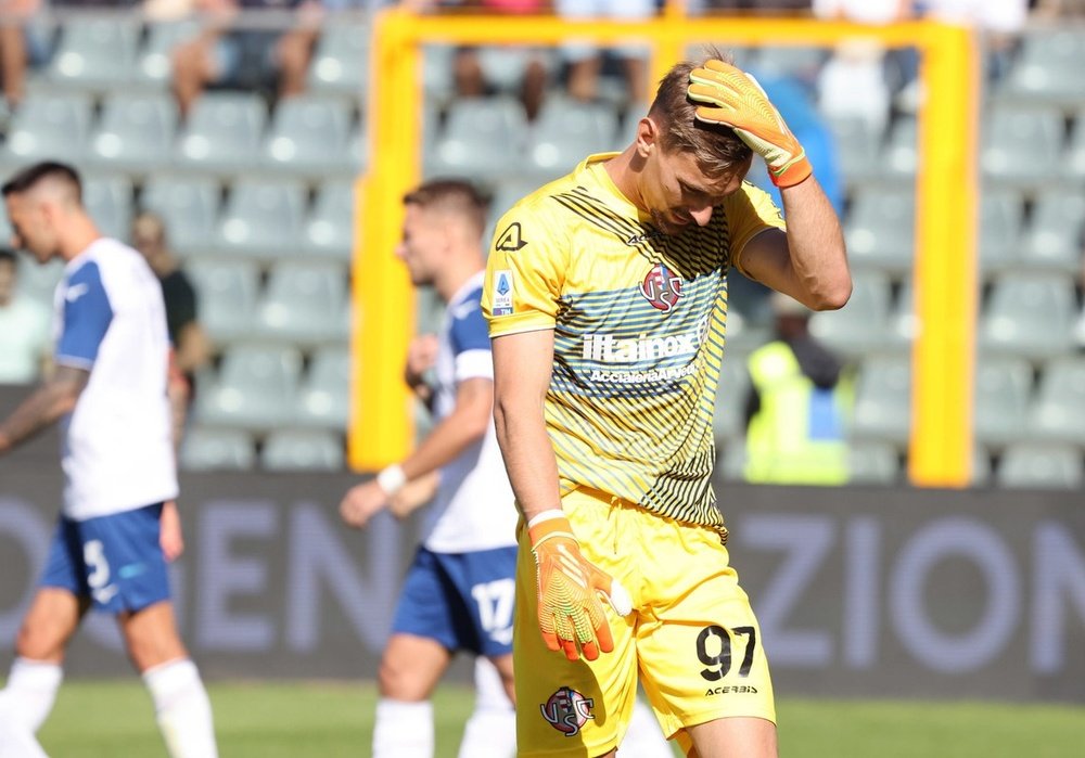 La Lazio venció en su visita al Cremonese 2-0 y aún no conoce la victoria en la Serie A. EFE