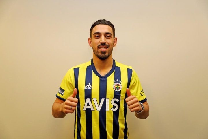 Adiós al Sevilla: Kahveci ficha por el Fenerbahçe
