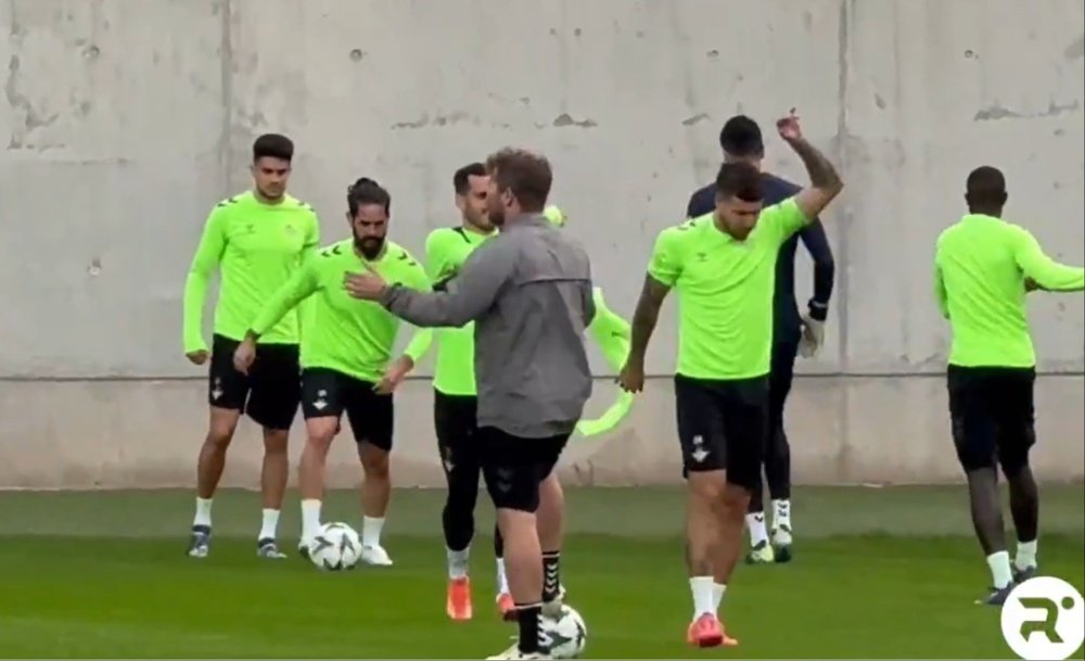 Isco Alarcon could return to action before 2025. Screenshot/Relevo