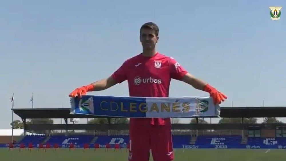 Iván Villar fue presentado con el Leganés. Twitter/CDLeganes