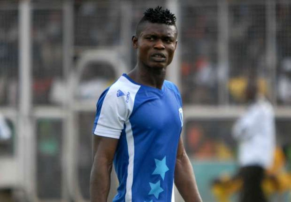 Izu Joseph, futbolista del Shooting Stars que murió asesinado en Nigeria. Shengolpixs