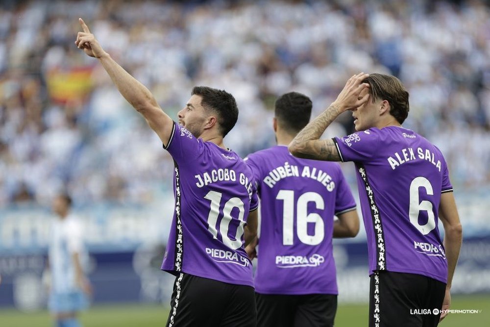 Jacobo invita al Córdoba a soñar y obliga al Málaga a sufrir. LaLiga