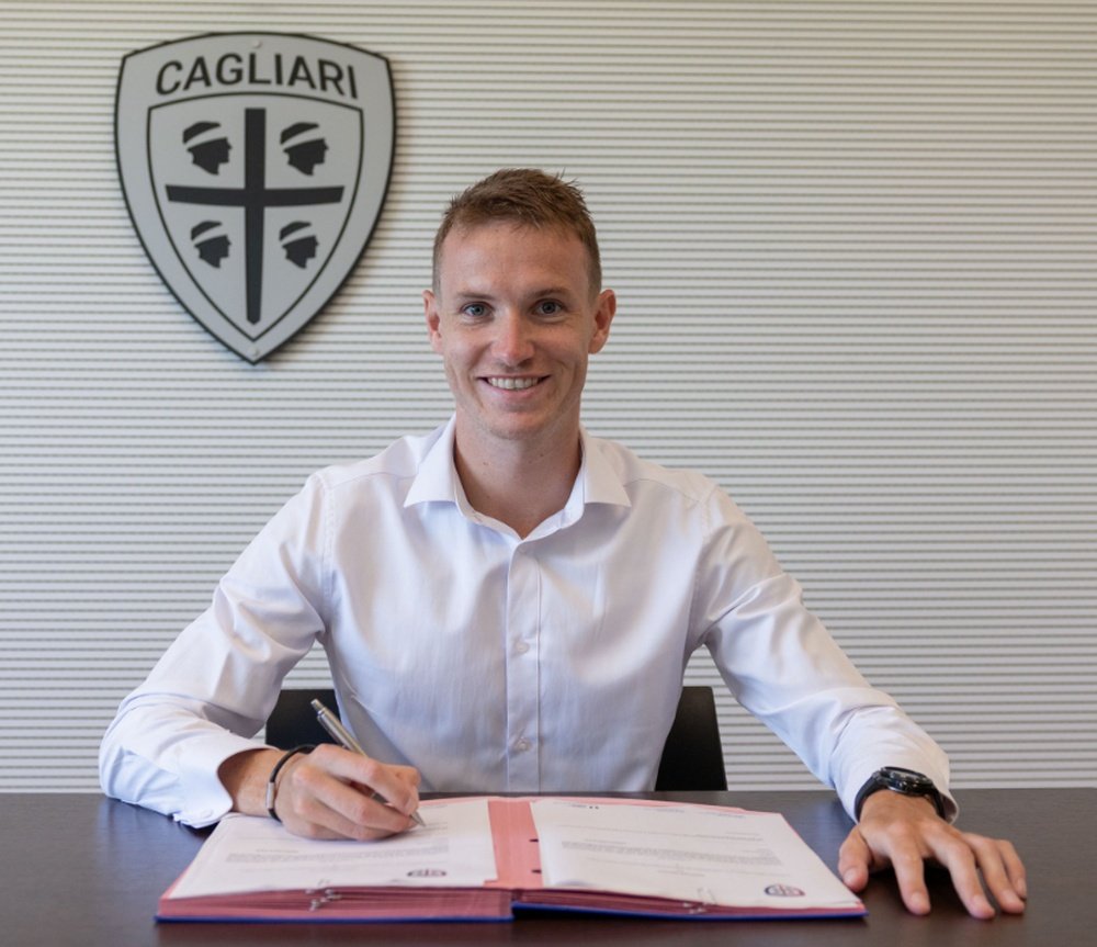 Jankto se compromete con el Cagliari hasta junio de 2025. CagliariCalcio