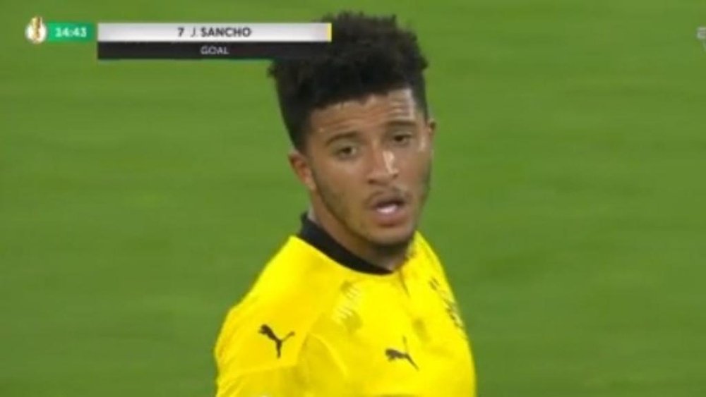 Jadon Sancho adelantó al Borussia Dortmund frente al MSV Duisburg. Captura/ESPN