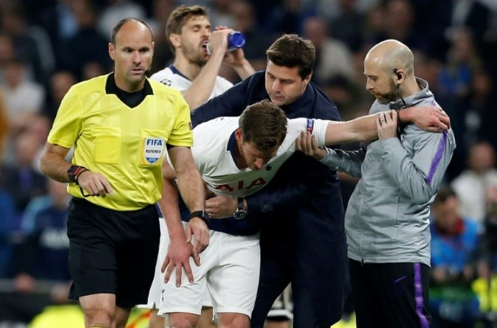 Vertonghen proceeded to collapse as he attempted to leave the field of play. AFP