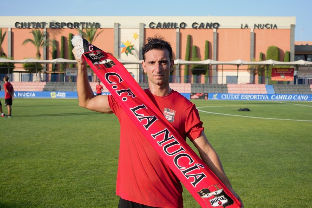 Jandro se convierte en el nuevo fichaje de La Nucía