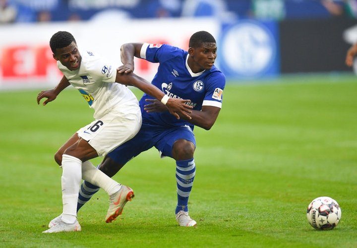 O Chelsea busca reforços para a Bundesliga