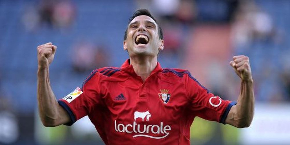 Javier Flaño renueva con el Osasuna. EFE/Villar López