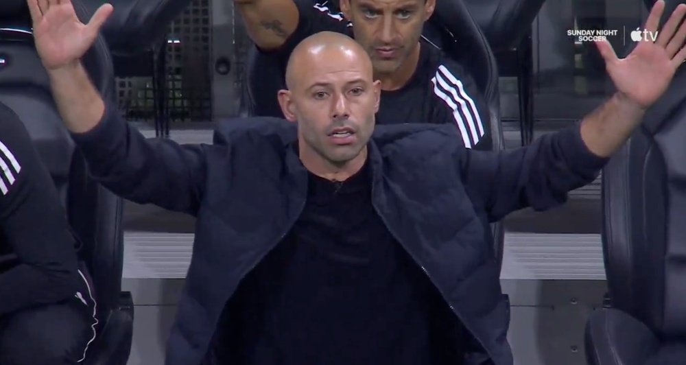 Mascherano praised Leo Messi. Screenshot/AppleTV