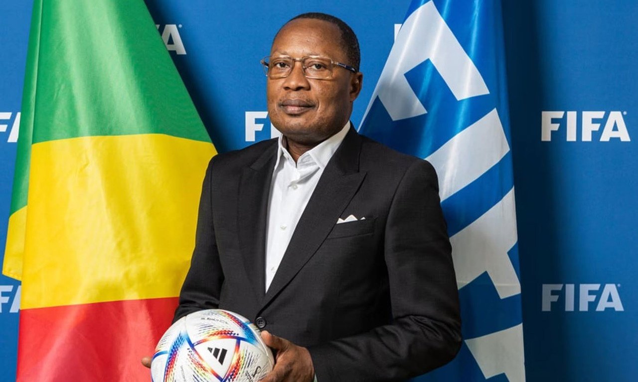Le président de la fédération congolaise accusé d'avoir détourné un million de fonds FIFA
