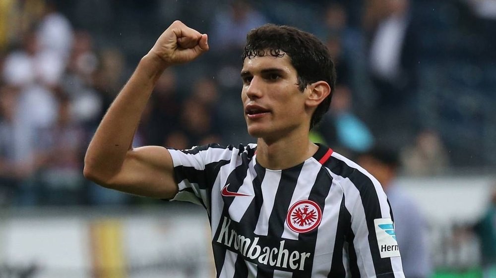 Jesús Vallejo fue un auténtico dolor de muelas para el ataque del Borussia. Eintracht