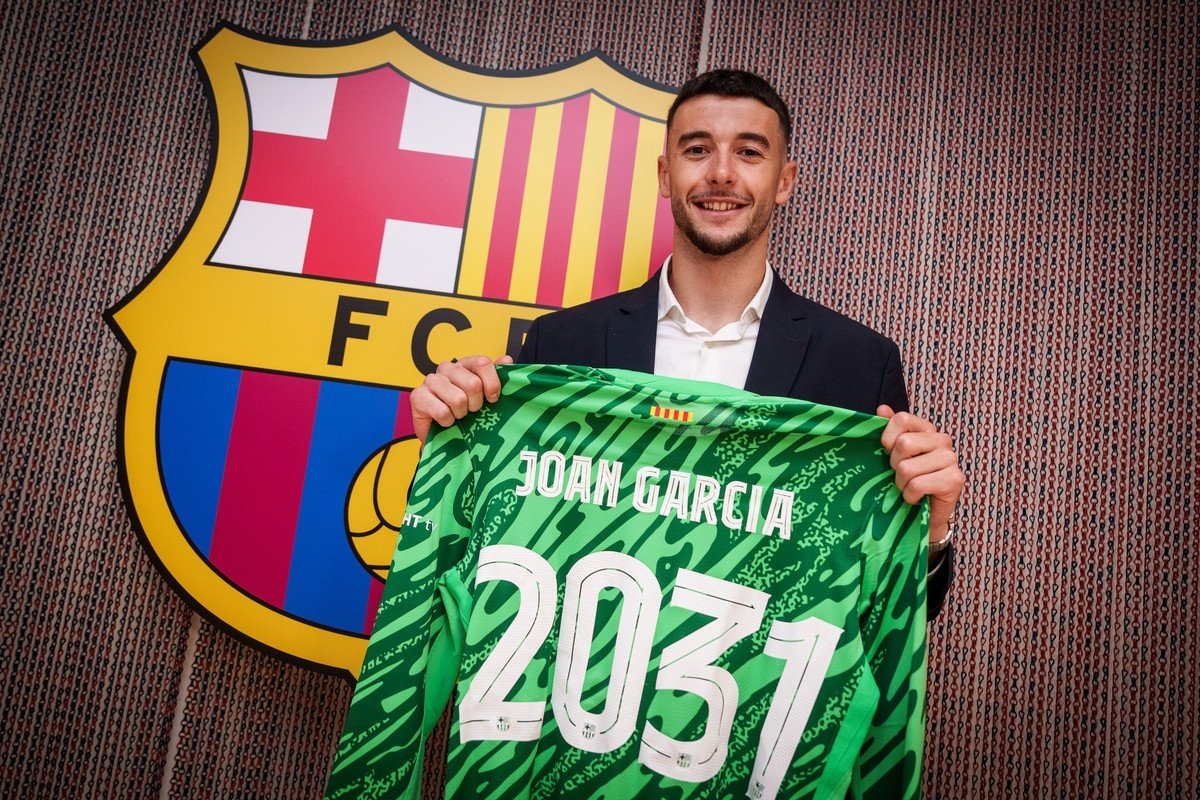 Joan García firmó su contrato hasta 2031. FCBarcelona