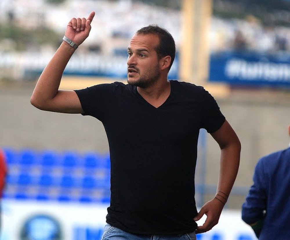 El técnico rescindió su contrato con el Gavà. UELaJonquera