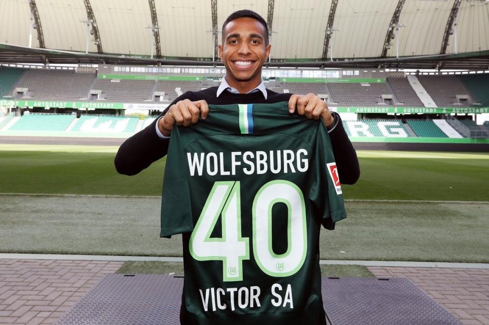 Joao Víctor, fichaje del Wolfsburgo. Twitter/VFL_Wolfsburgo