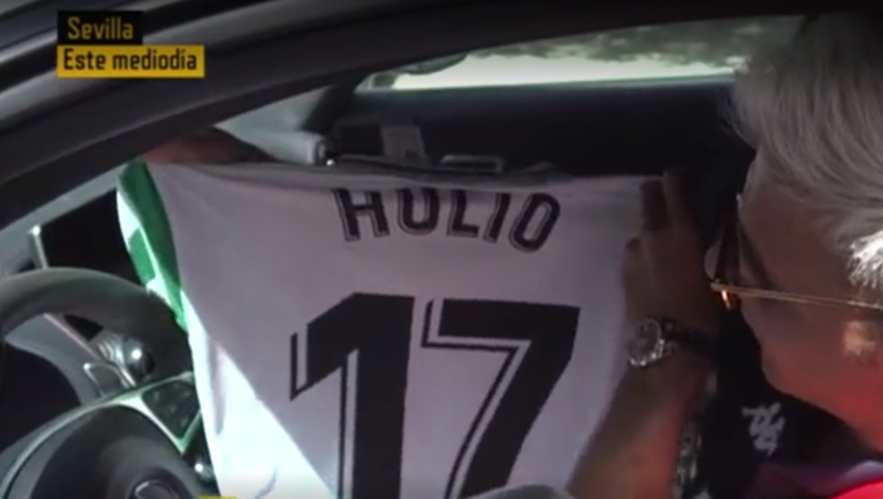oriental Mierda Amigo Joaquín recibió la camiseta con el nombre de 'Hulio'