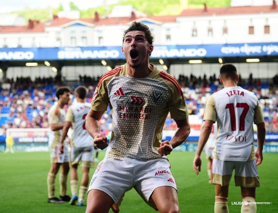 Victoria clave del Mirandés. LaLiga