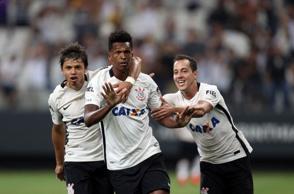 Jogadores do Corinthians. Twitter Corinthians