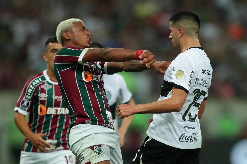 Fluminense se hace fuerte en casa y pone un pie en semifinales. EFE