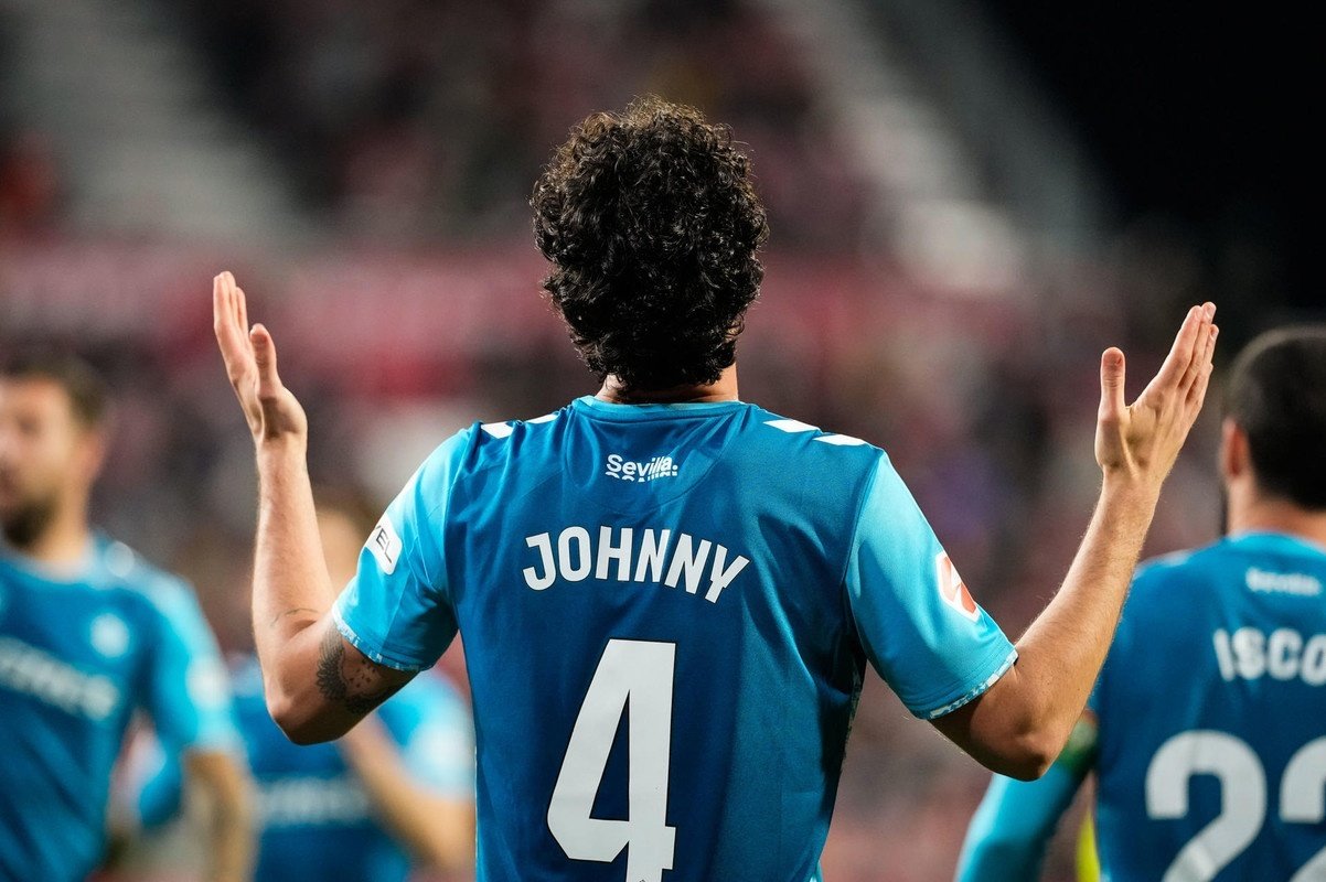 Acuerdo Johnny-Atlético a expensas del Betis. EFE/David Borrat