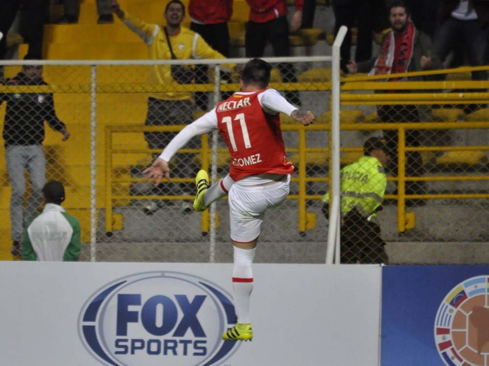 Jonathan Gómez anotó los dos tantos de la victoria de Santa Fe frente a Cerro Porteño. SantaFe