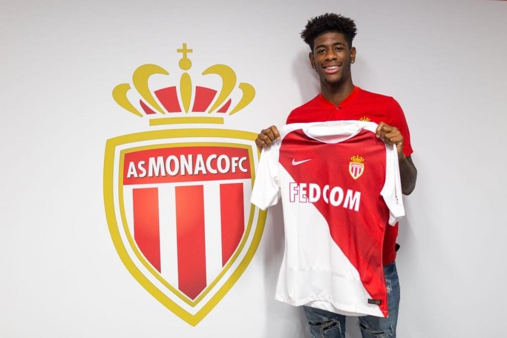 Le joueur de 17 ans intéresse également Valence. Twitter/AS_Monaco