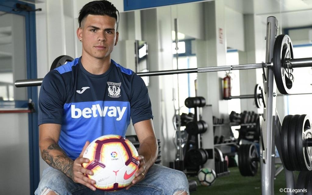 Jonathan Silva connait une bonne période. EFE